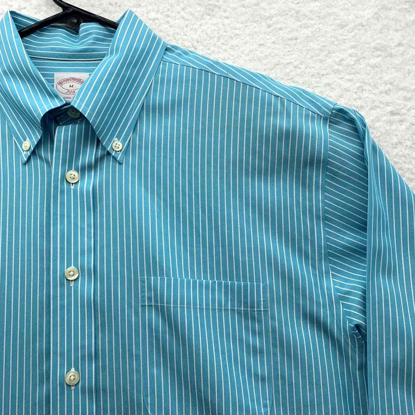 Brooks Brothers Brooks Brothers Button Up Shirt Mens Medium Non Iron Blue White Preppy Dad 346 Size US M / EU 48-50 / 2 - 4 Thumbnail