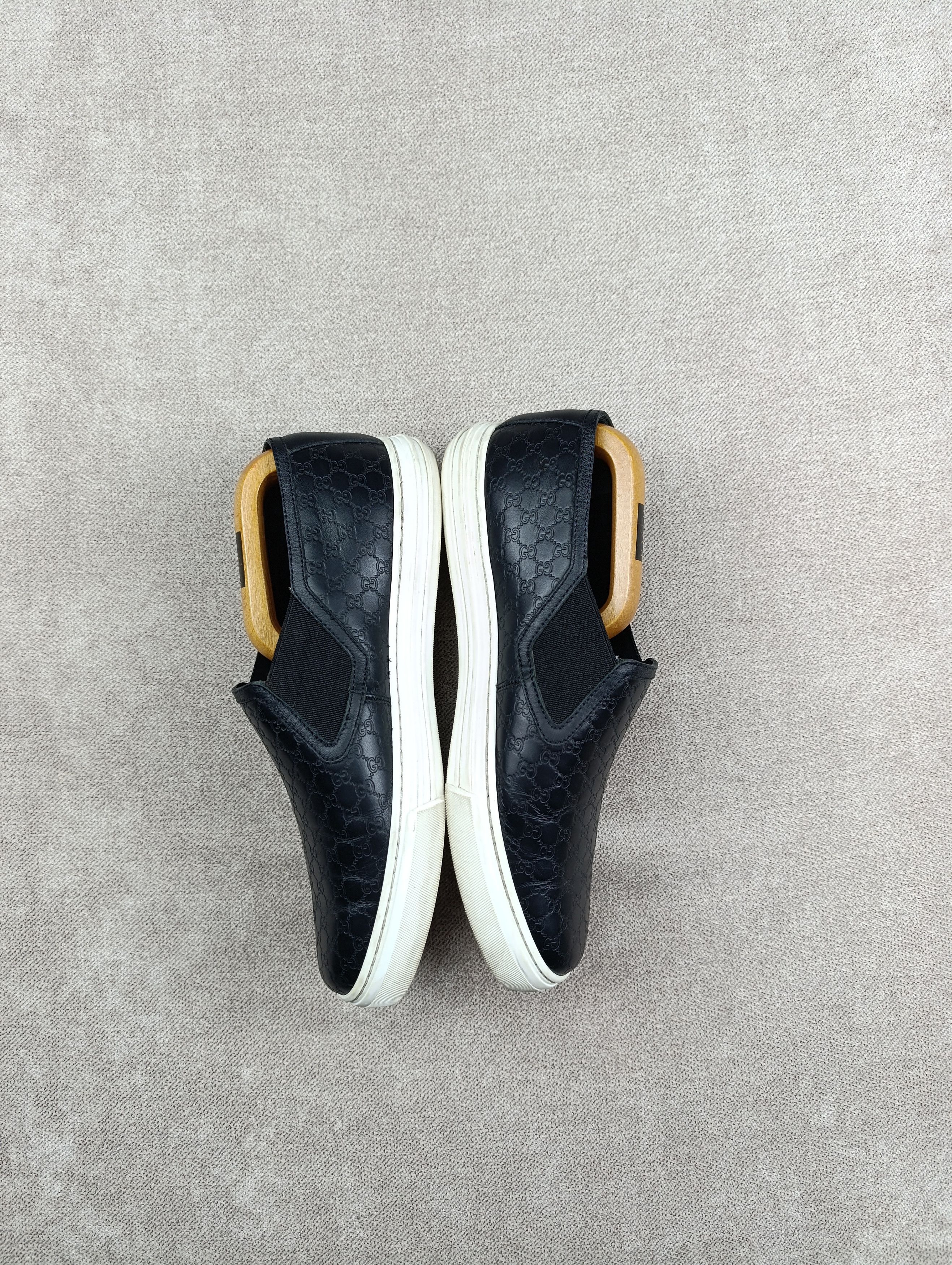 Gucci GUCCI LEATHER SIGNATURE SLIP-ON BLACK MONOGRAM Size US 7.5 / EU 40-41 - 6 Thumbnail
