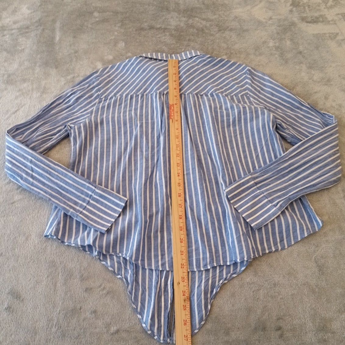 J.Crew J.Crew Shirt Womens Large Blue Striped Long Sleeve Button Up Lightweight Cotton Size L / US 10 / IT 46 - 5 Thumbnail