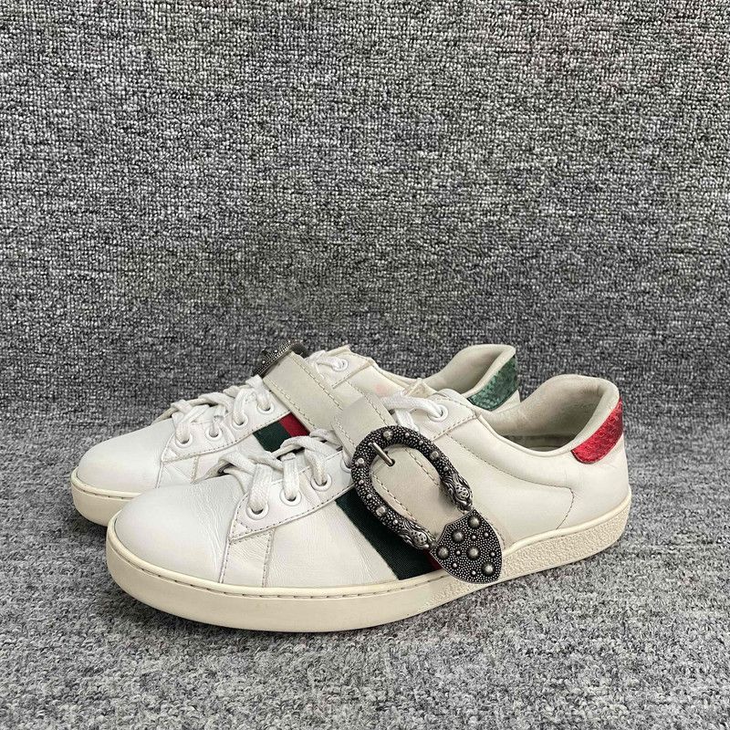 Gucci Gucci Leather Casual Fashion Sneakers in White 0079 Size US 7.5 / EU 40-41 - 1 Thumbnail
