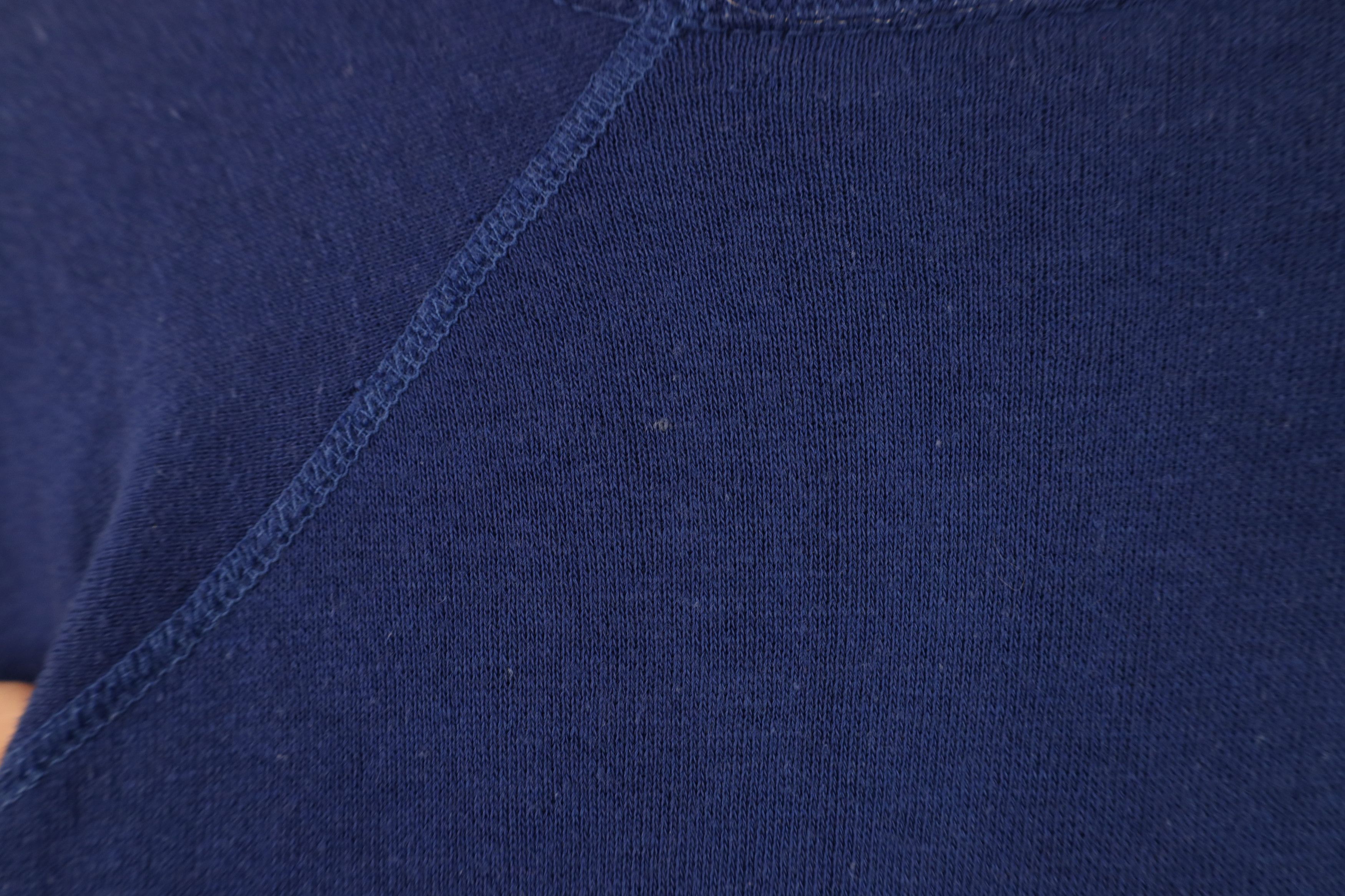 Vintage Vintage 70s 80s Streetwear Crewneck Sweatshirt Blue USA Size US S / EU 44-46 / 1 - 10 Thumbnail