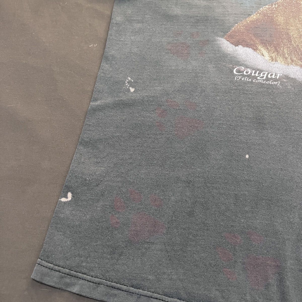 Vintage Vintage 90s 3D Emblem Cougar Tee XL Faded Size US XL / EU 56 / 4 - 11 Thumbnail