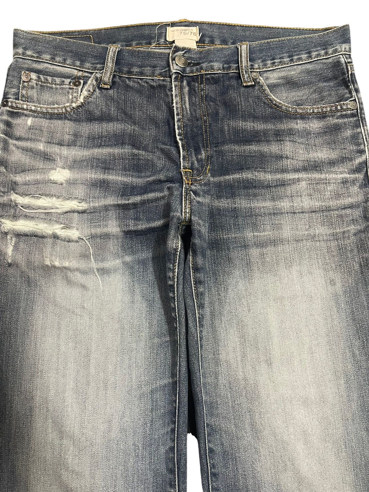 Gap Vintage Gap Blue Faded Wash Style Distressed Loose Jeans Size US 32 / EU 48 - 3 Thumbnail