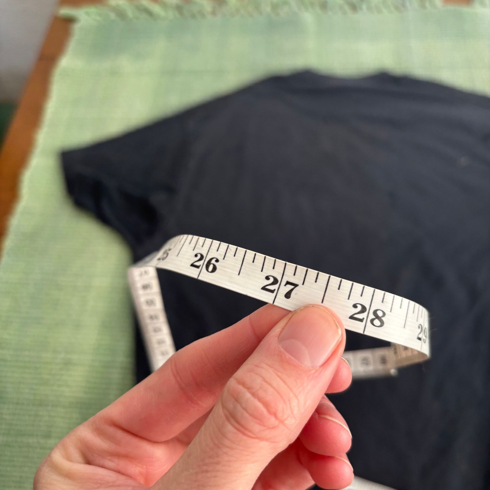 Vintage 80s Black Single Stitched TropArtic Thrashed Racing Tee Size US L / EU 52-54 / 3 - 11 Thumbnail