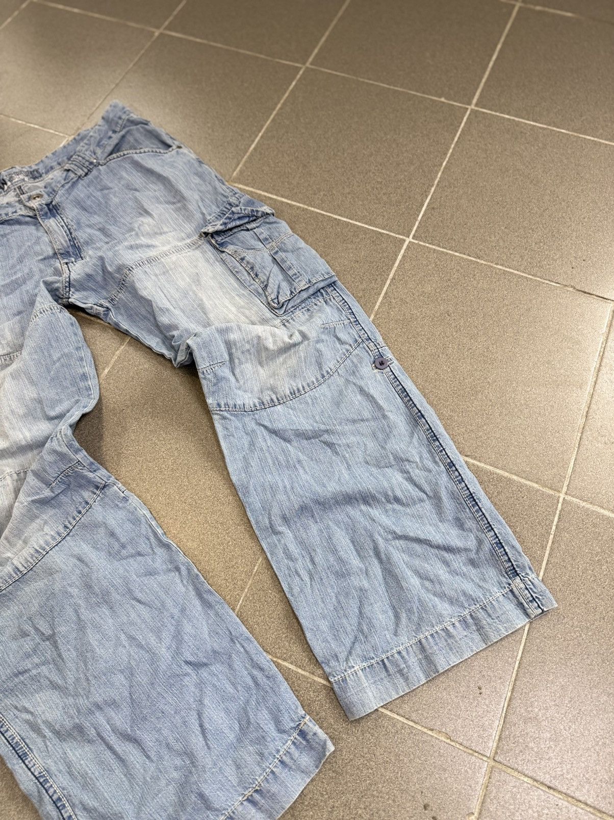 Japanese Brand Crazy Vintage Y2K Japanese Style Faded Jeans Archive Size US 32 / EU 48 - 2 Thumbnail