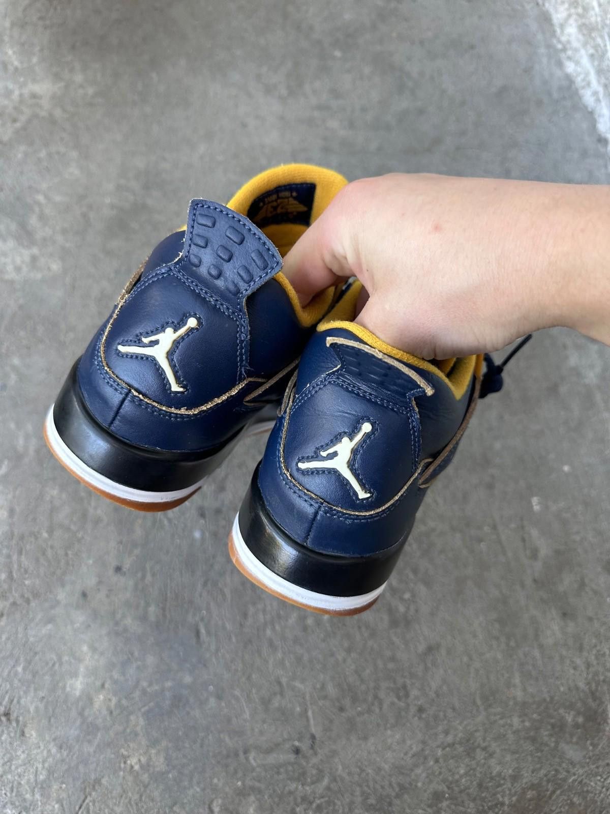 Jordan Brand Air Jordan 4 Dunk From Above Size 7 Nike Retro Navy Blue Gum Size US 7 / EU 40 - 4 Thumbnail