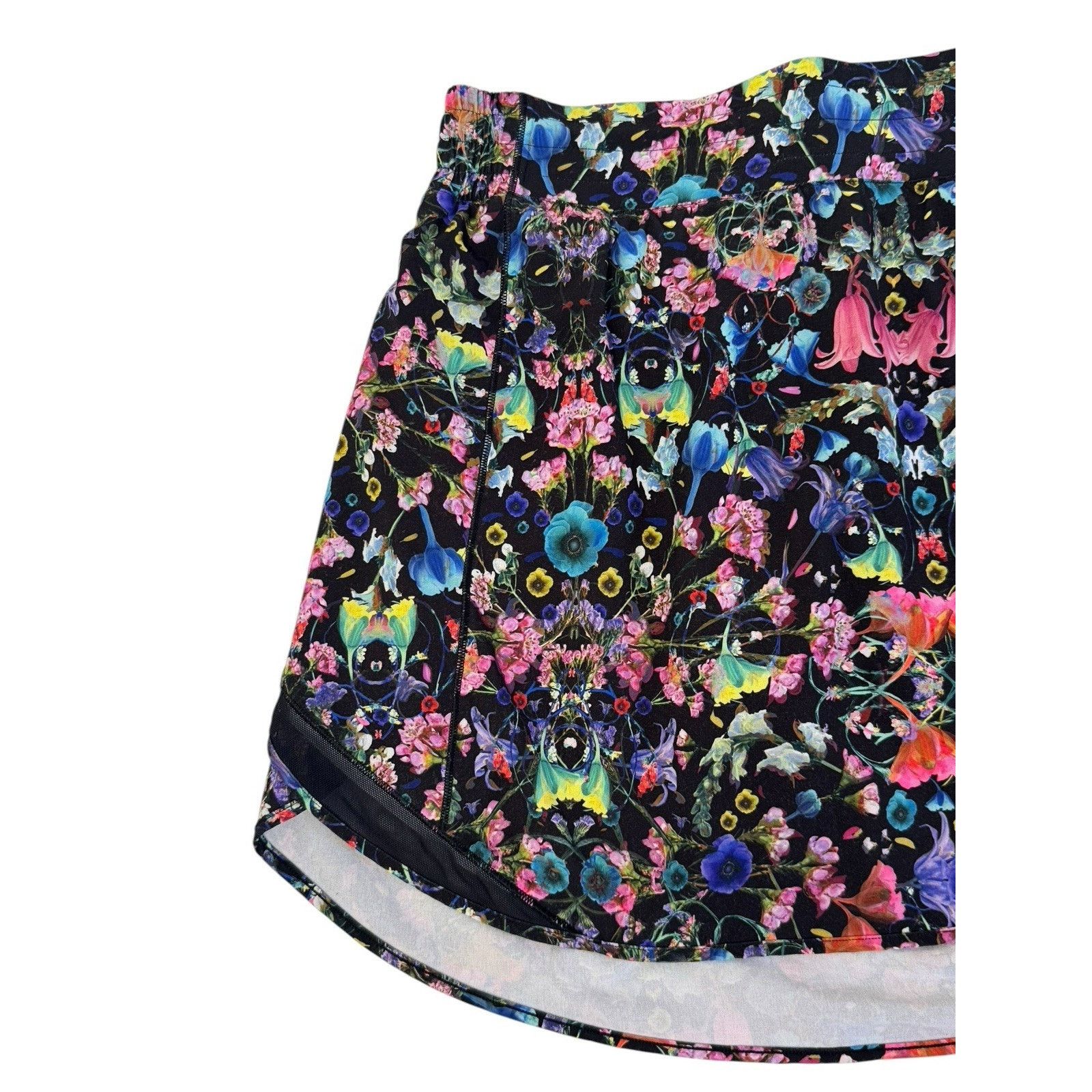 Lululemon LULULEMON Hotty Hot High Rise Skirt Skort Long Flowerscope 6 Size 28" / US 6 / IT 42 - 4 Thumbnail