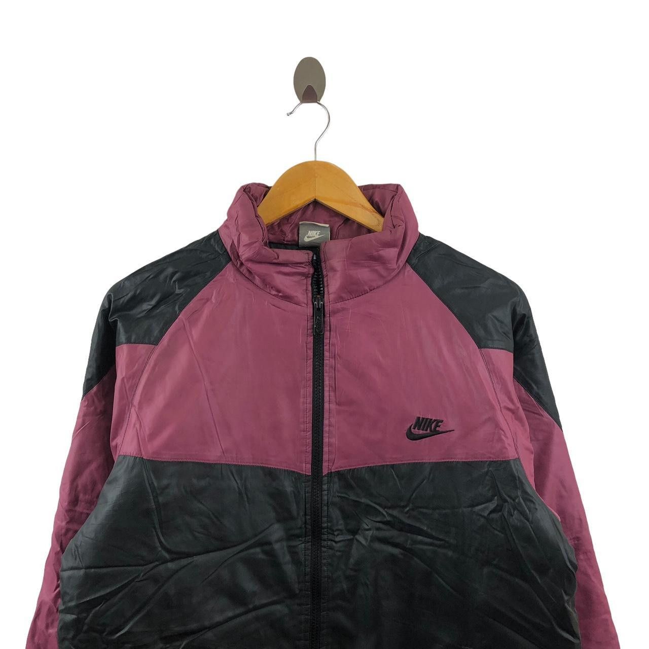Nike NIKE SWOOSH LOGO Light Puffer Jacket Windbreaker Outdoor Size US L / EU 52-54 / 3 - 3 Thumbnail
