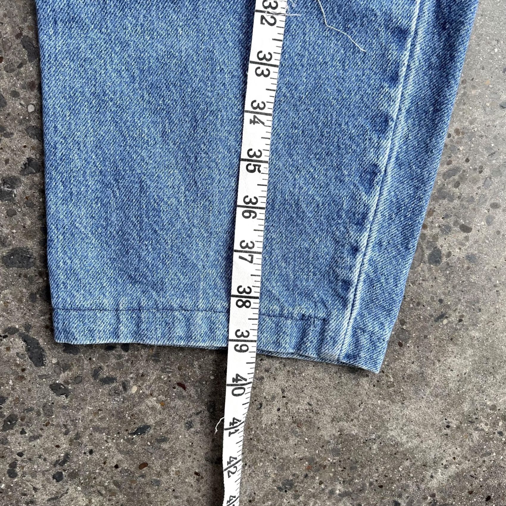 Vintage VINTAGE Blues Jeans Mens 40x30 Light Wash Blue Denim Relaxed Fit Tapered Jeans Mens 40 Blue Denim Size US 40 / EU 56 - 6 Thumbnail