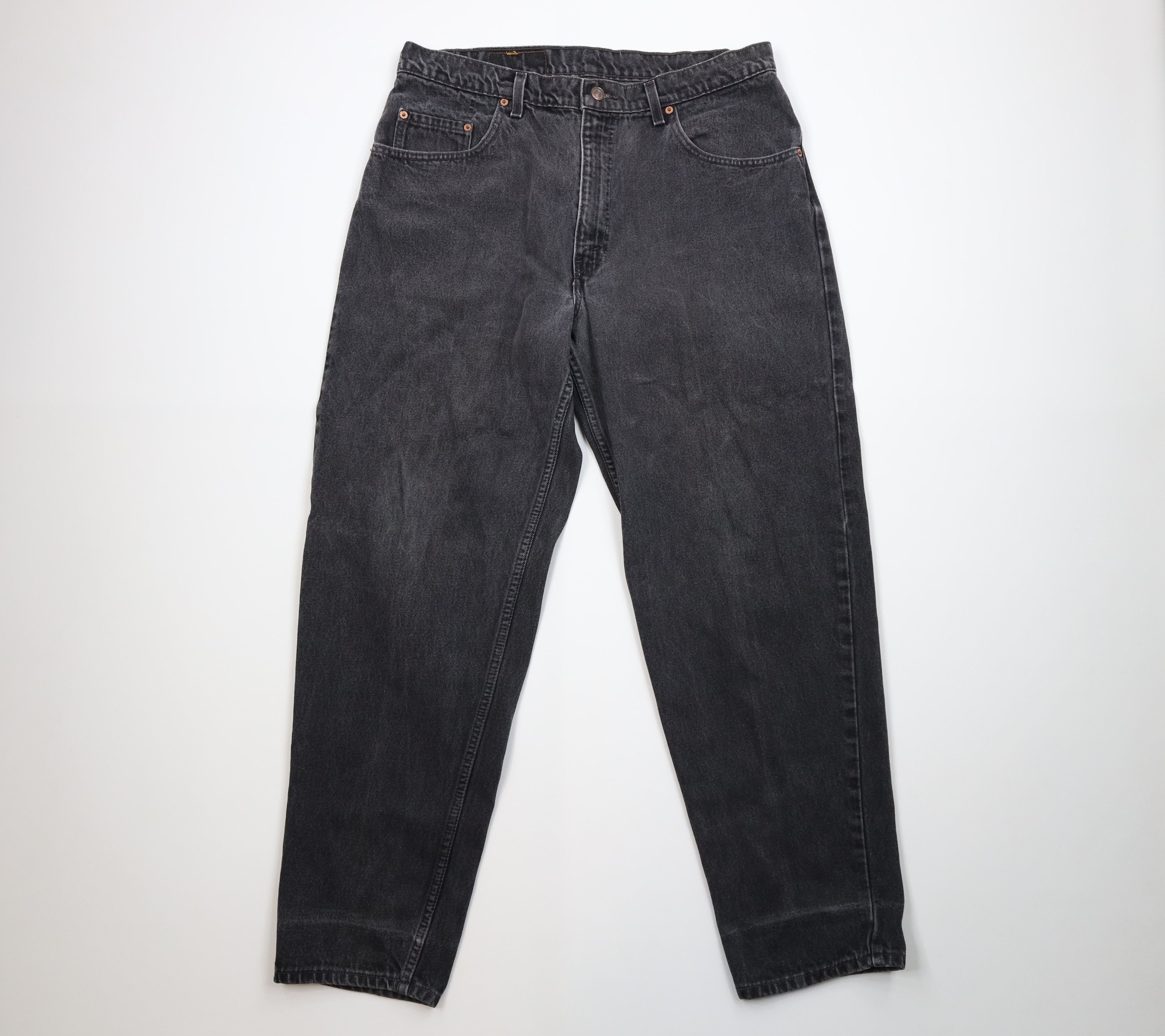 Levi's Vintage 90s Levis 560 Tapered Leg Denim Jeans Black USA Size US 38 / EU 54 - 1 Thumbnail