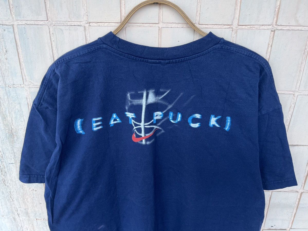 Nike Vintage Nike T Shirt Big Logo EAT PUCK Swoosh 2000s Y2K Size US XXL / EU 58 / 5 - 16 Thumbnail