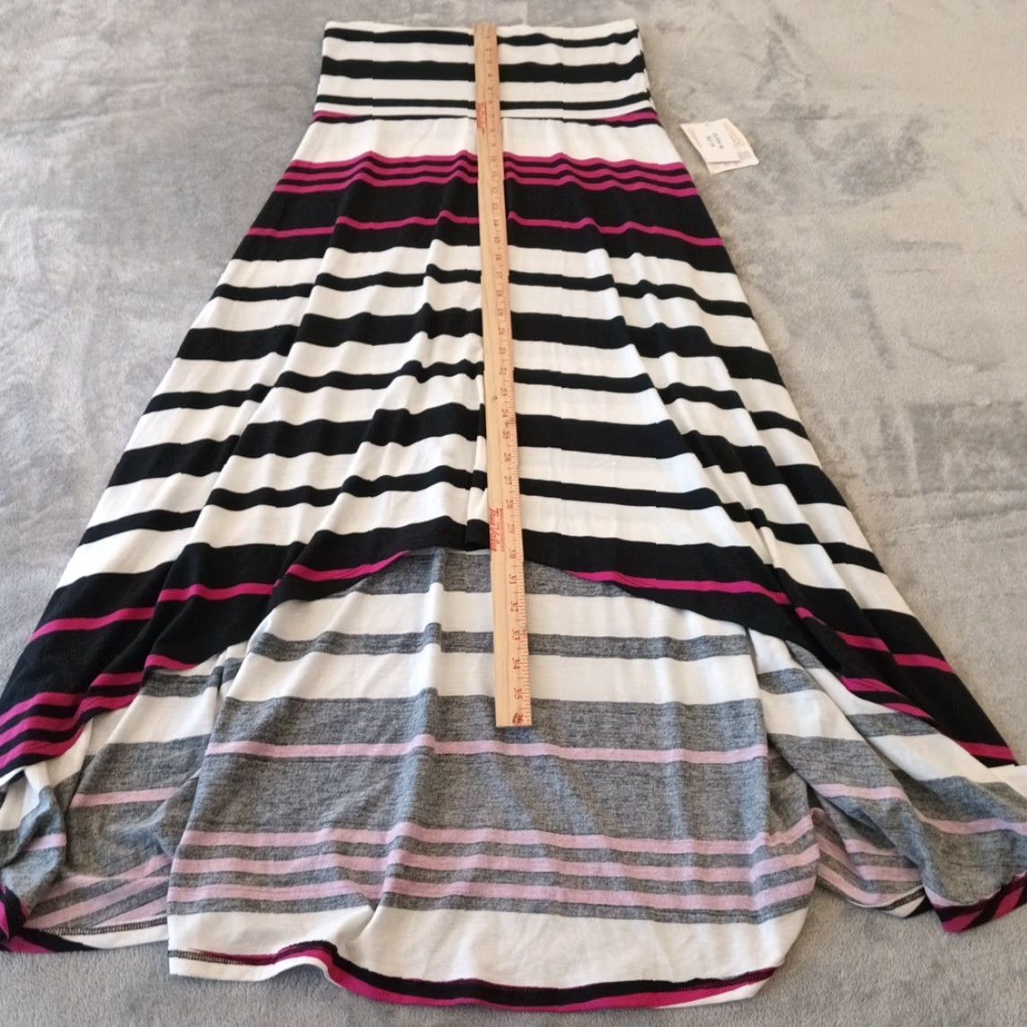 Vintage **LuLaRoe Olivia Medium Black Pink Stripe Asymmetric Long Skirt** User: LuLaRoe Olivia Medium Black Pink Stripe Asymmetric Long Skirt Size 32" / US 10 / IT 46 - 4 Thumbnail