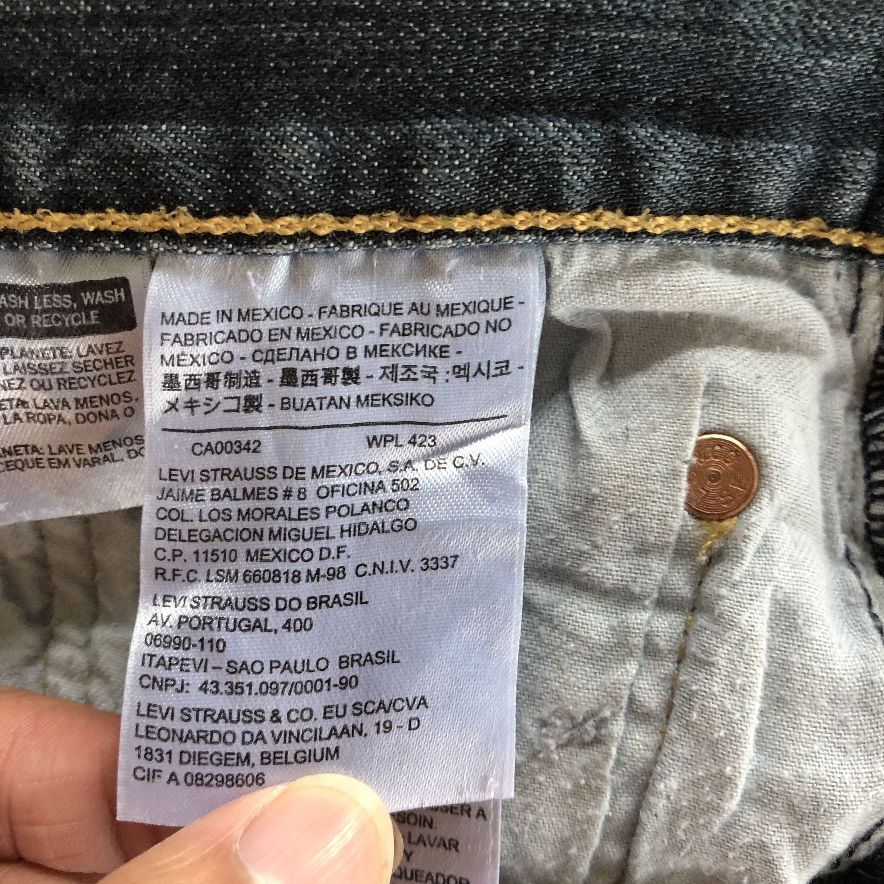 Levi's Vintage Levis 501 Distressed Jeans Levi's Faded Denim Size US 32 / EU 48 - 9 Thumbnail