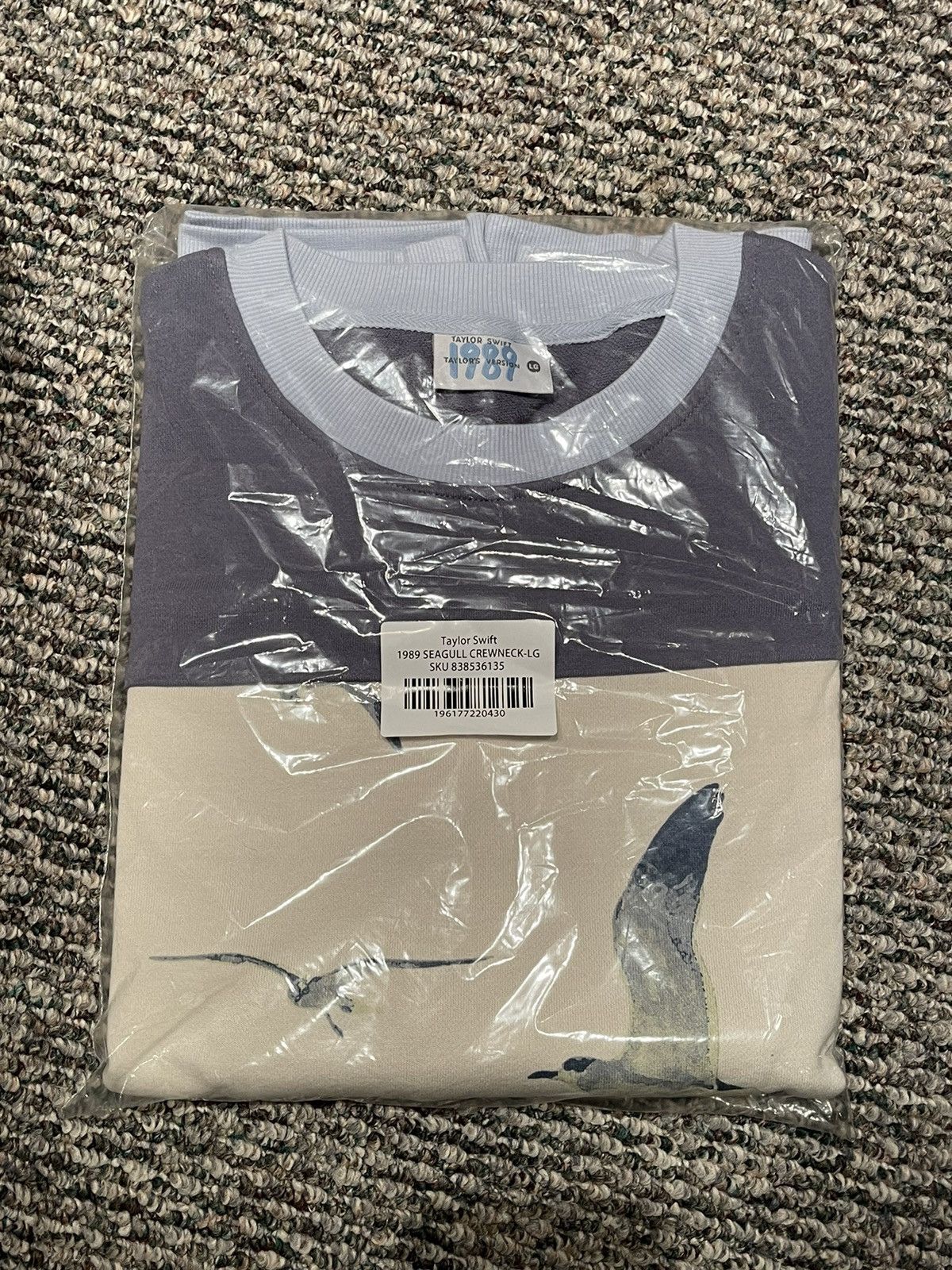 image of Taylor Swift 1989 Seagull Crewneck Taylor’S Version Medium in White, Women's