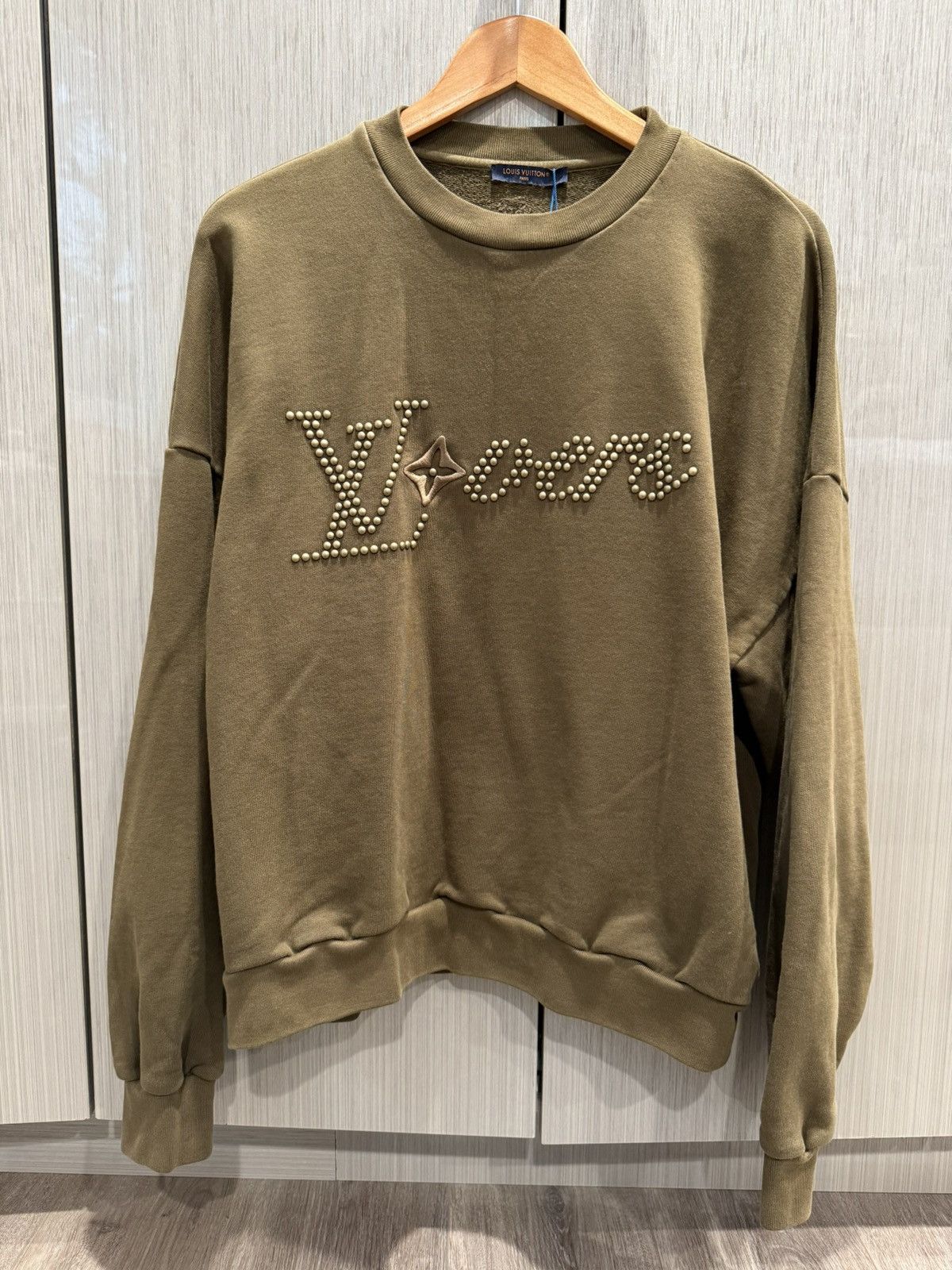 Louis Vuitton Louis Vuitton Lovers Olive Sweatshirt Size US M / EU 48-50 / 2 - 1 Thumbnail