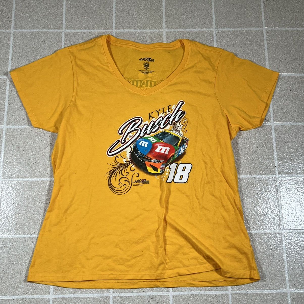 Chase Authentics Joe Gibbs Racing Kyle Busch M&M Racing V Neck T-Shirt Sz 2XL Size XXL / US 16-18 / IT 52-54 - 1 Thumbnail