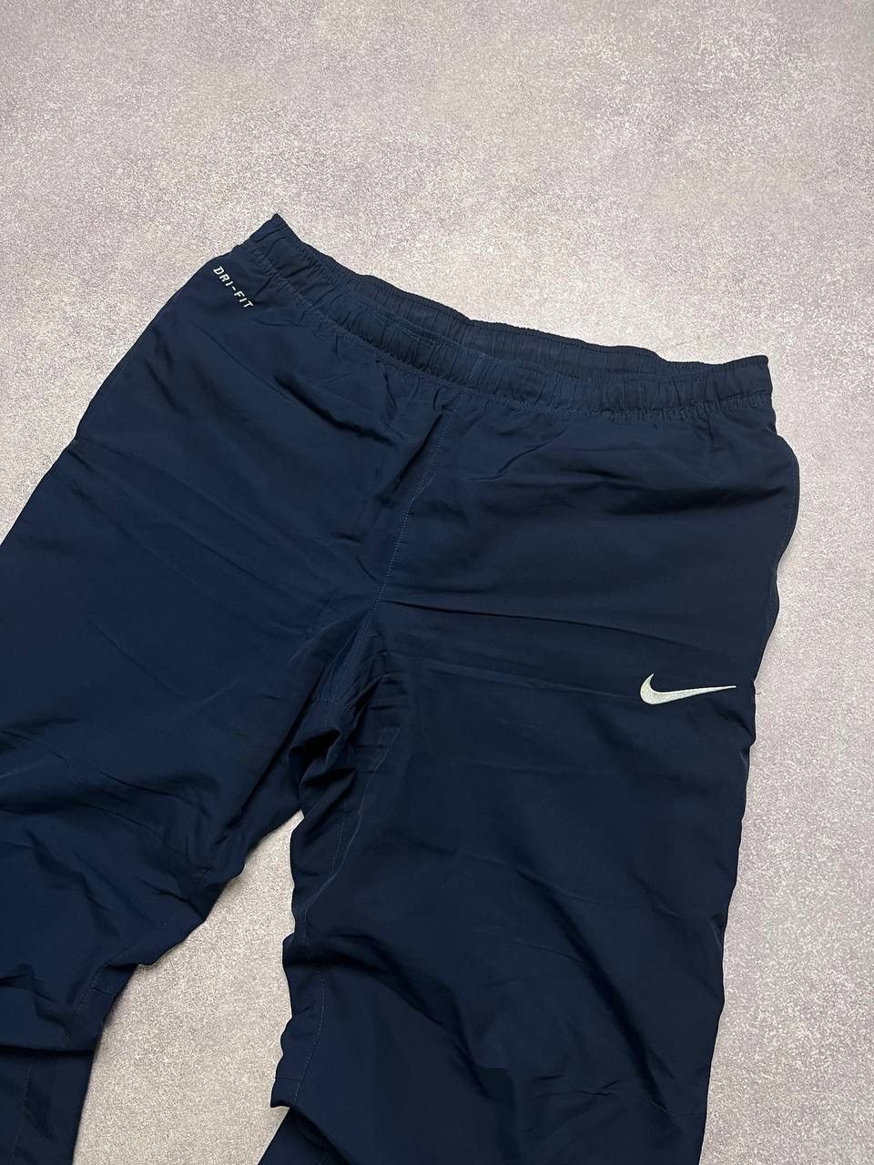 Nike × Vintage Vintage Nike Swoosh Baggy Nylon Trackpants Y2K M Size US 32 / EU 48 - 2 Thumbnail