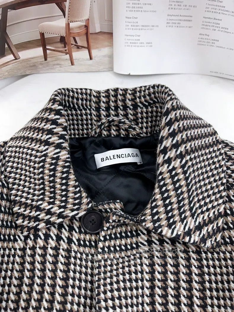 Balenciaga Balenciaga Woolen Plaid Overcoat Size XXS / US 00 / IT 34 - 4 Thumbnail