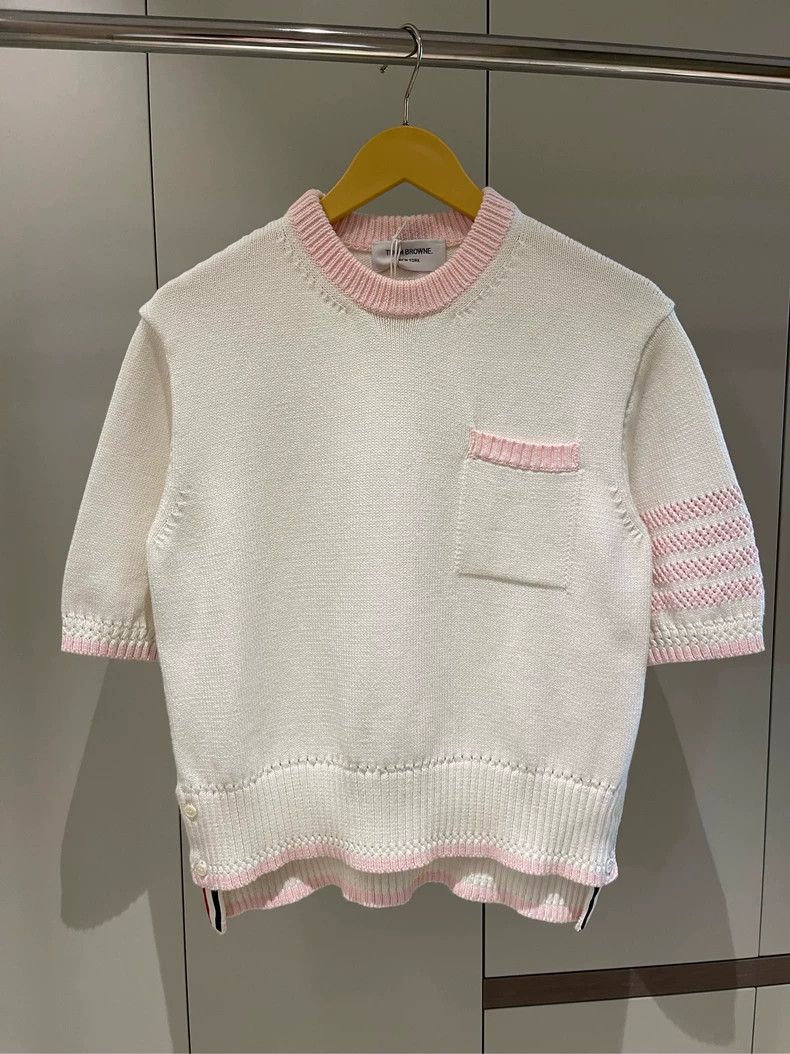 Thom Browne Thom browne White and pink four-striped round-neck sweater Size M / US 6-8 / IT 42-44 - 2 Thumbnail
