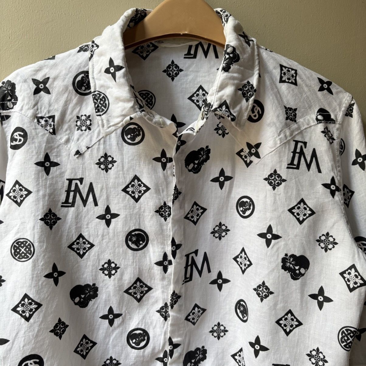 FranCisT MOR.K.S Francist Morks LV Monogram Pattern White Shirts Size US L / EU 52-54 / 3 - 2 Thumbnail