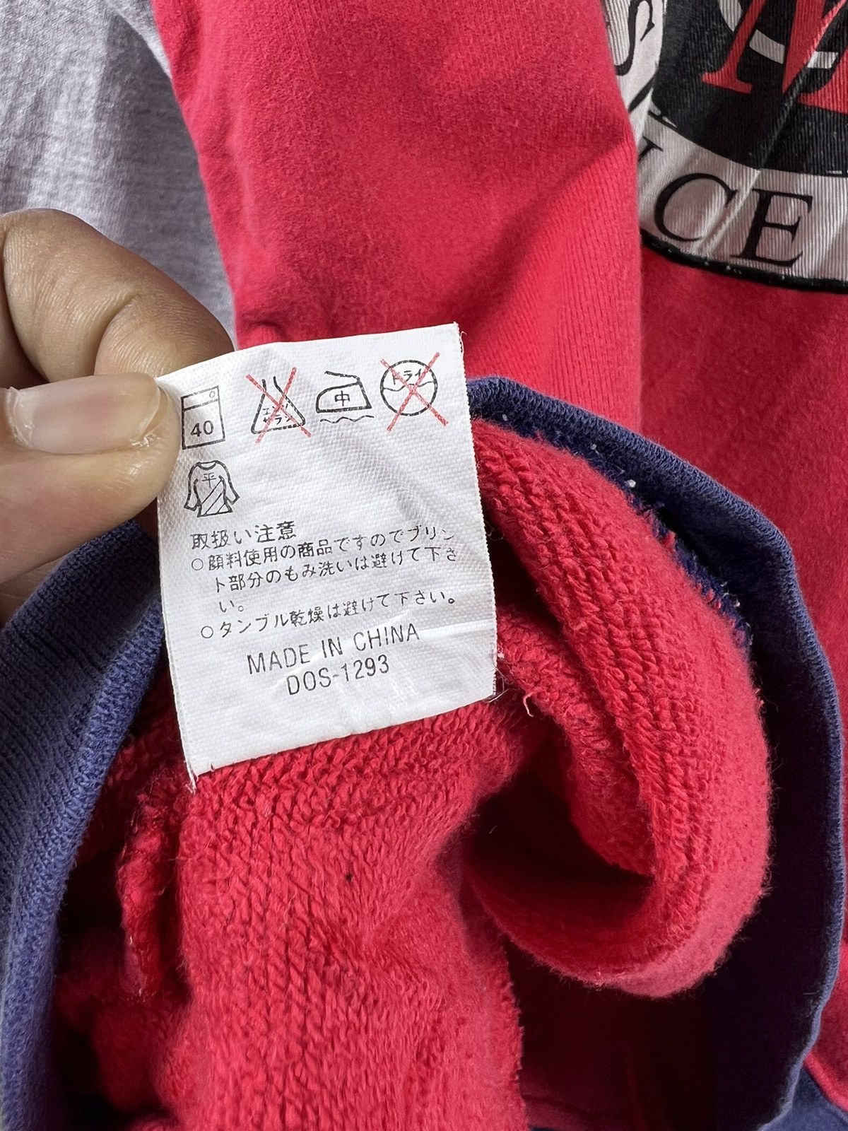 Disney × Japanese Brand × Mickey Mouse 🔥 90s MICKEY & Co WorldWide Style in The U.S hoodie zipper Size US M / EU 48-50 / 2 - 15 Thumbnail