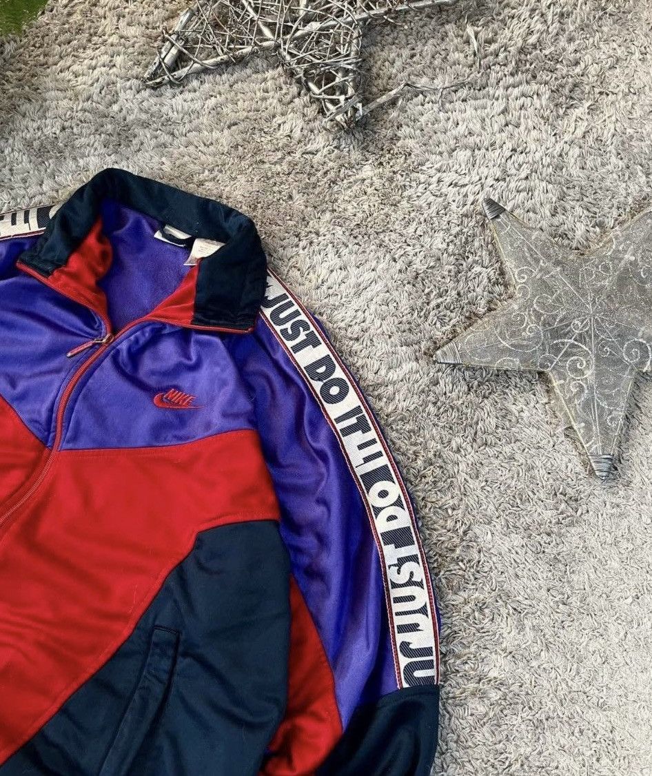 Nike 90s Nike Vintage Retro Oversized Lampass Track Jacket Rare Size US L / EU 52-54 / 3 - 5 Thumbnail