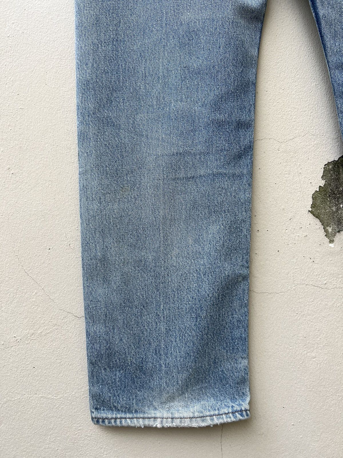 Levi's Vintage 80s Levi’s 501 Ripped Faded Blue Denim Jeans Size US 34 / EU 50 - 18 Thumbnail