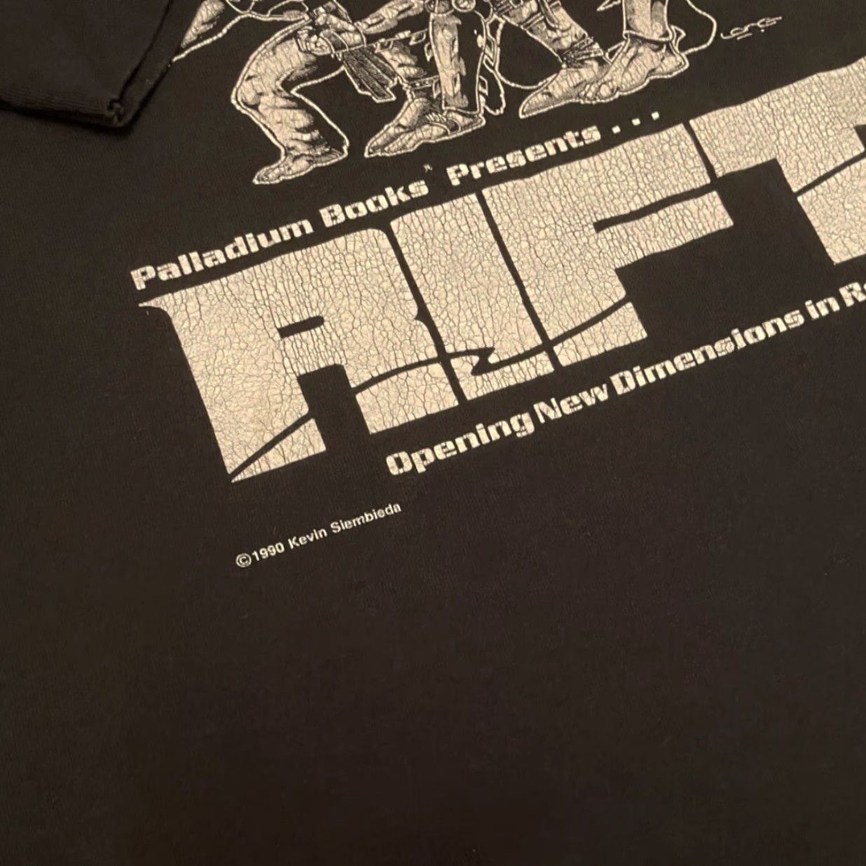 Palladium VINTAGE Palladium Books RIFTS RPG Movie Game Promo 1990 VTG Shirt Mens XXL Black 90s Mens 2XL (Preowned) Size US XXL / EU 58 / 5 - 3 Thumbnail