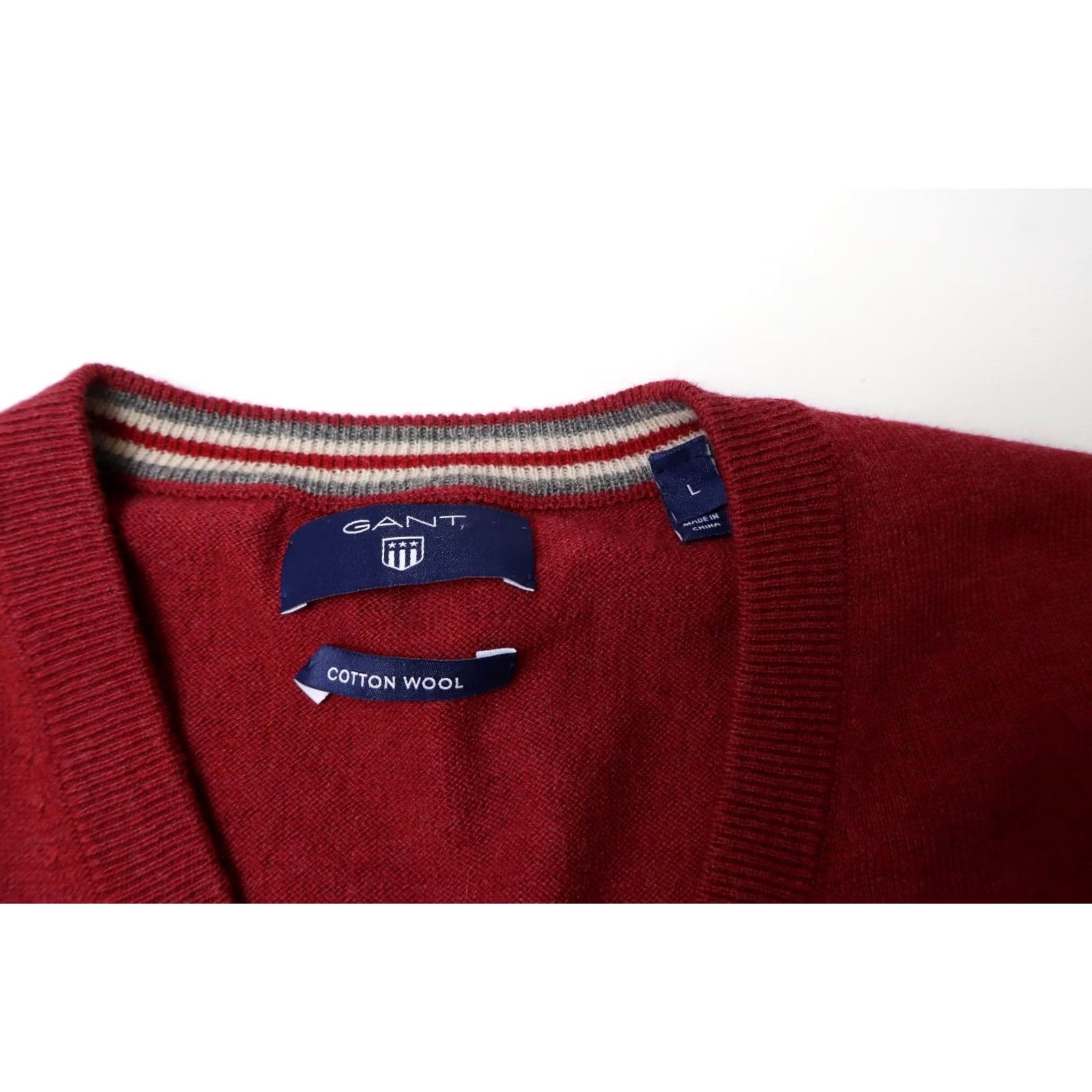 Gant GANT Cotton Wool Waistcoat Mens LARGE Sleeveless Red Knitted V-neck Logo Size US L / EU 52-54 / 3 - 6 Thumbnail
