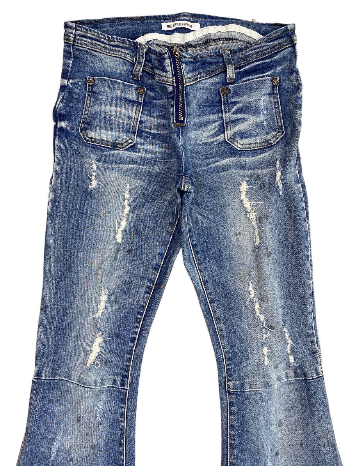 Other Japanese Brand Retro Raw Hem Style Bell Bottom Jeans Size US 26 / EU 42 - 2 Thumbnail