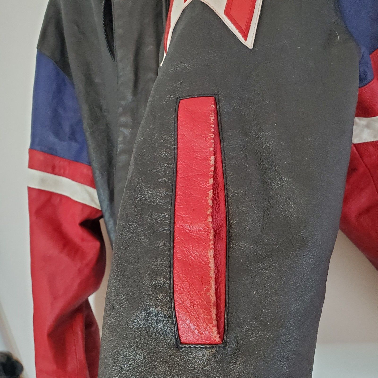 Vintage Vintage 90s USA Flag Leather Bomber Jacket Black Size XL Size US XL / EU 56 / 4 - 8 Thumbnail