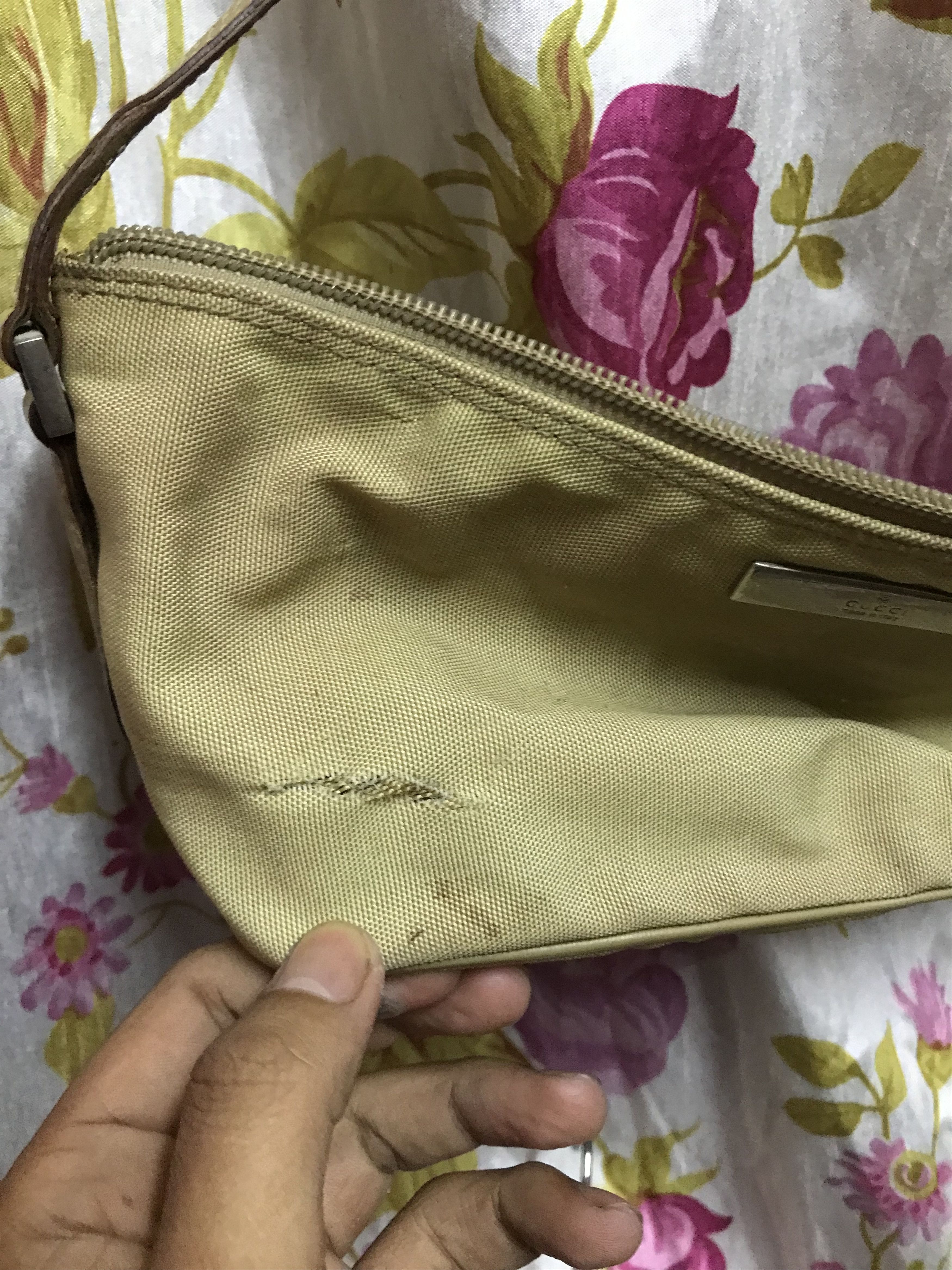 Gucci × Vintage Authentic Gucci Ponchete Distress Size ONE SIZE - 6 Thumbnail