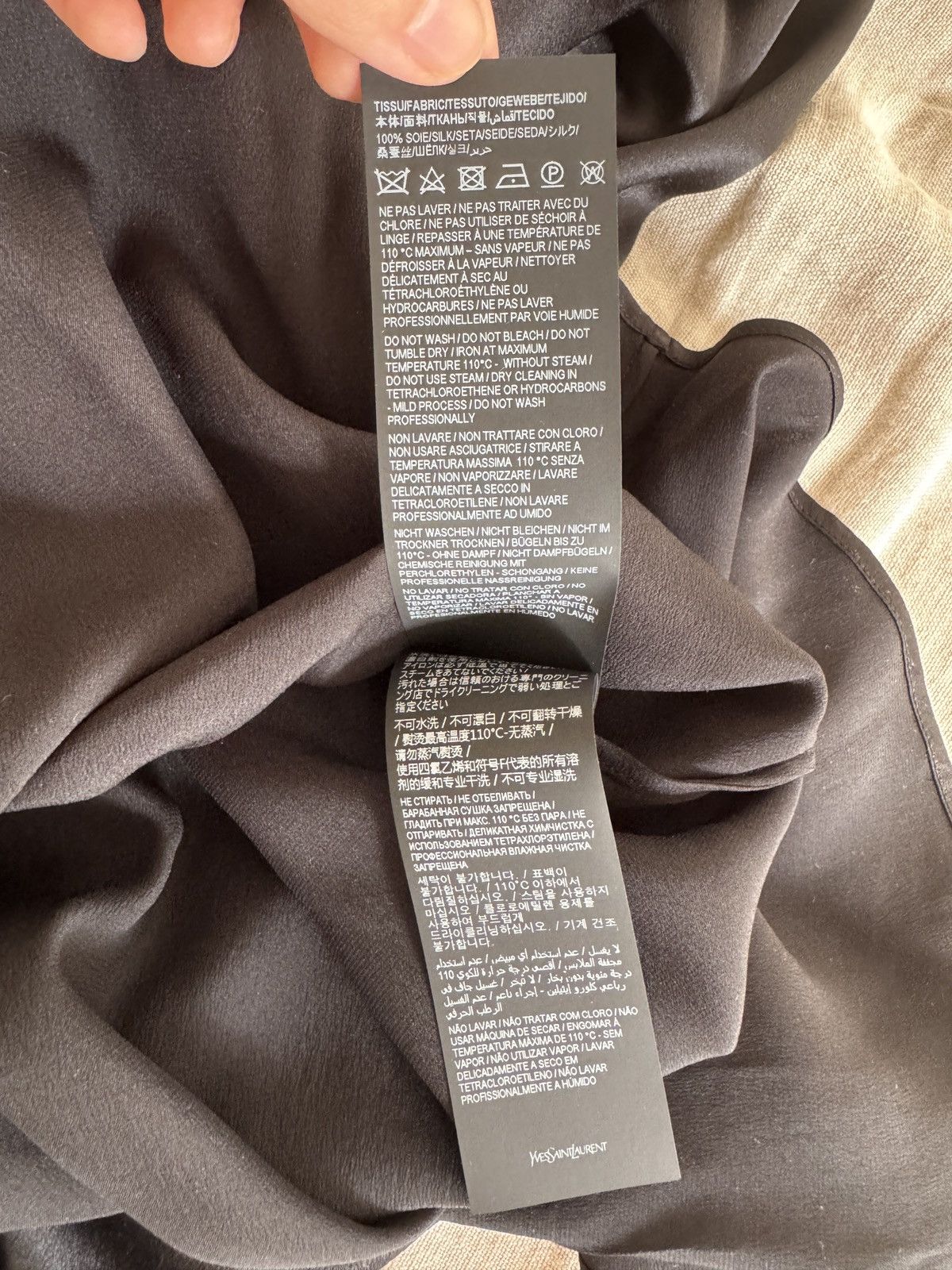 Saint Laurent Paris Silk spring 23 scarf shirt Size US S / EU 44-46 / 1 - 9 Thumbnail