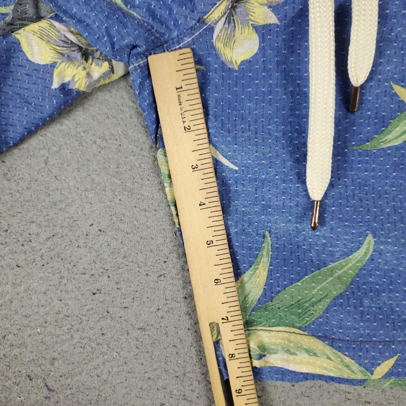 Tommy Bahama Tommy Bahama Shorts Mens 34 Blue Floral Swim Trunks Relax Board Shorts Summer Size US 34 / EU 50 - 7 Thumbnail