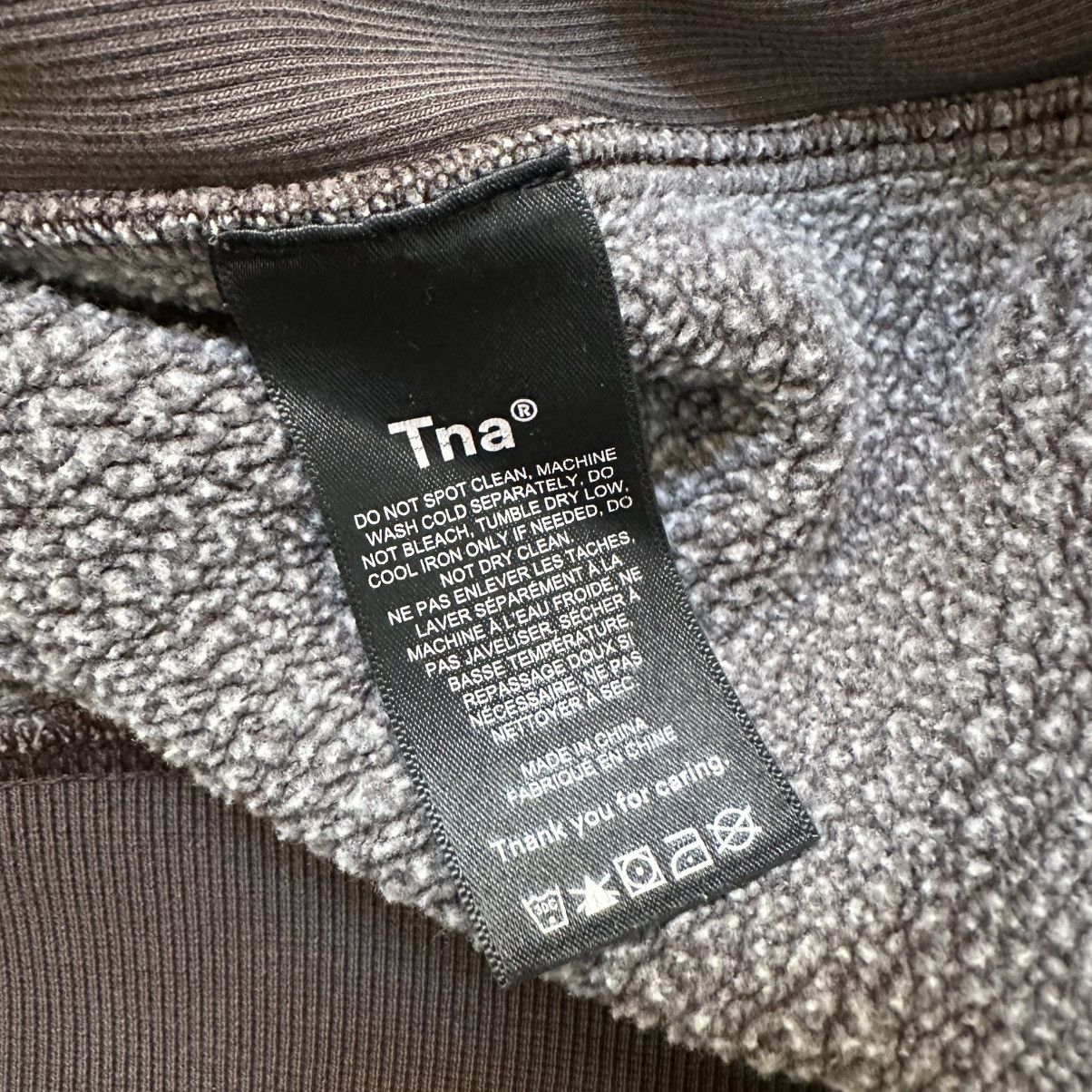 Aritzia Aritzia men’s fit cropped crewneck Size US XL / EU 56 / 4 - 3 Thumbnail