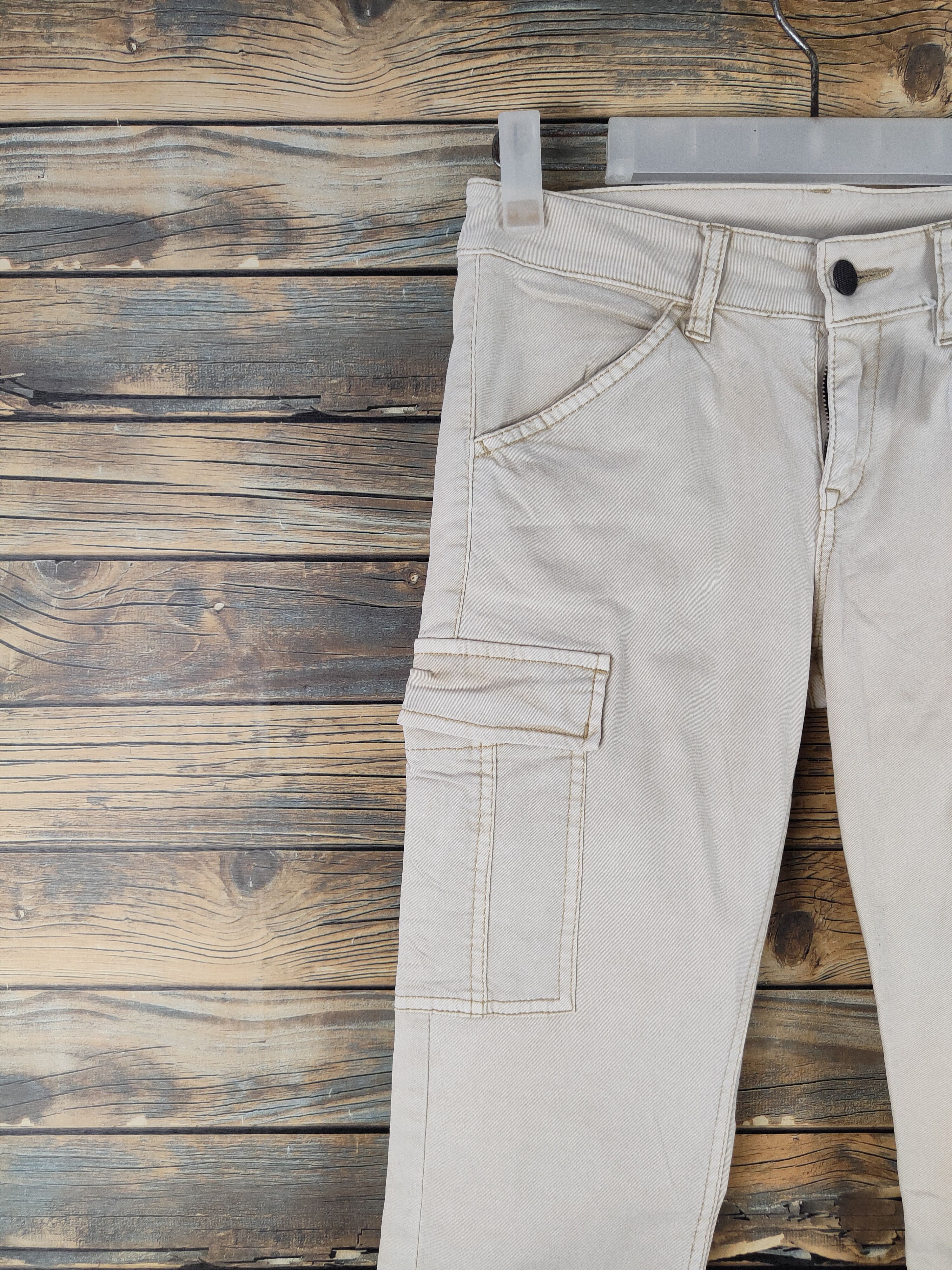 Japanese Brand DL Uniqlo Ivory Multipocket Cargo Pants #2340 Size 25" / US 0 / IT 36 - 3 Thumbnail
