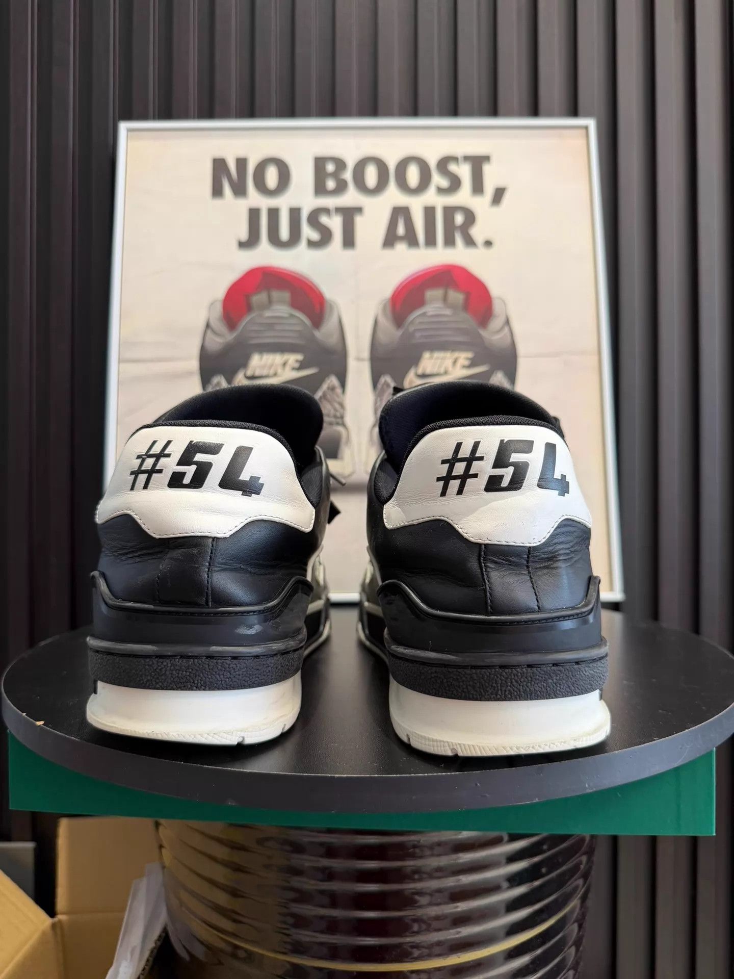 Louis Vuitton LV Trainer Leather Low-Top Sneaker Men's Black Size US 9 / EU 42 - 6 Thumbnail