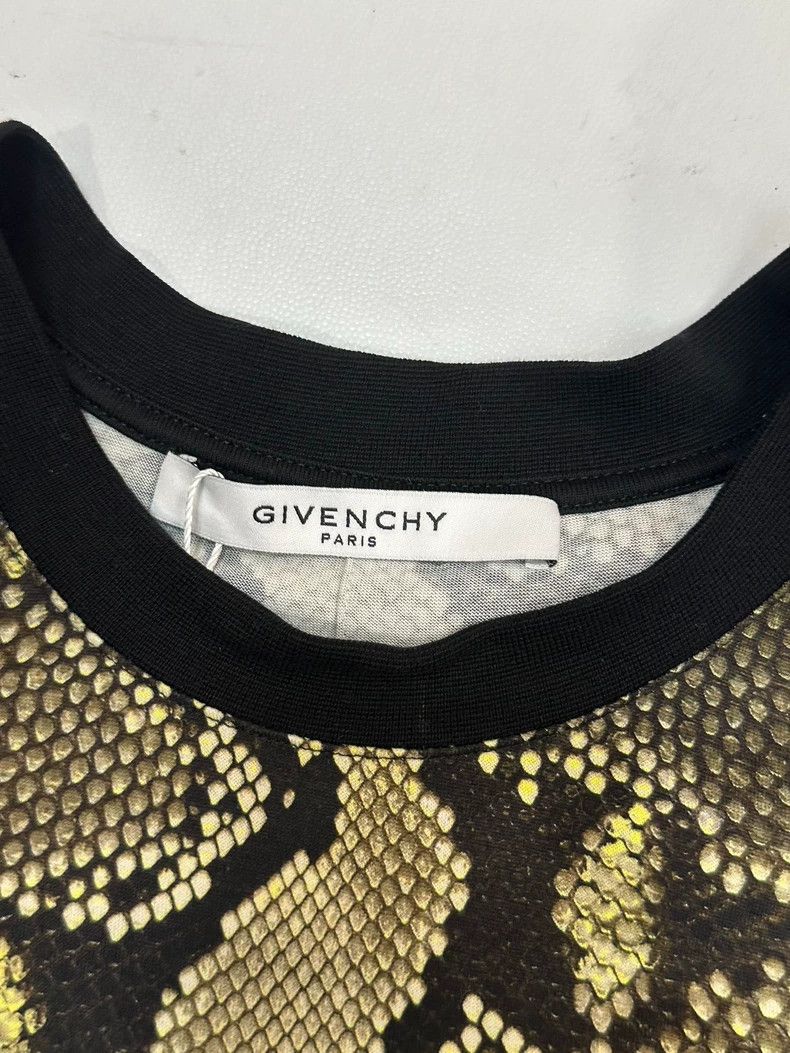 Givenchy Givenchy Snake Pattern Short Sleeve Size US XS / EU 42 / 0 - 2 Thumbnail