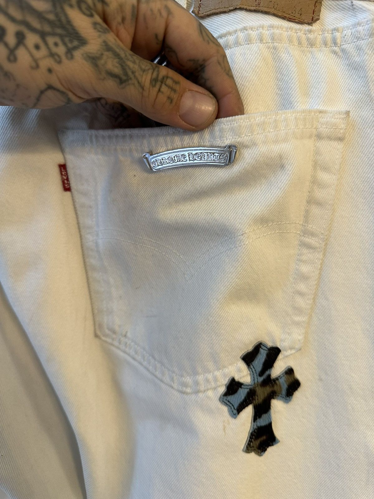 Chrome Hearts Chrome Hearts St. BARTHS rare levi cross patch jeans Size US 36 / EU 52 - 9 Thumbnail