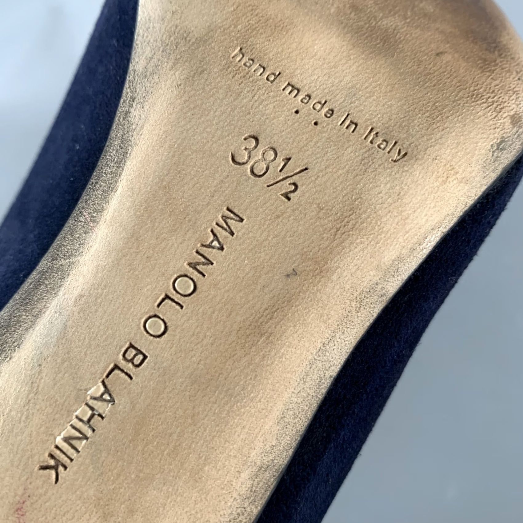Manolo Blahnik MANOLO BLAHNIK Size 8.5 Navy Suede Pointed Toe Pumps Women Adult Shoes" Size US 9 / IT 39 - 7 Thumbnail