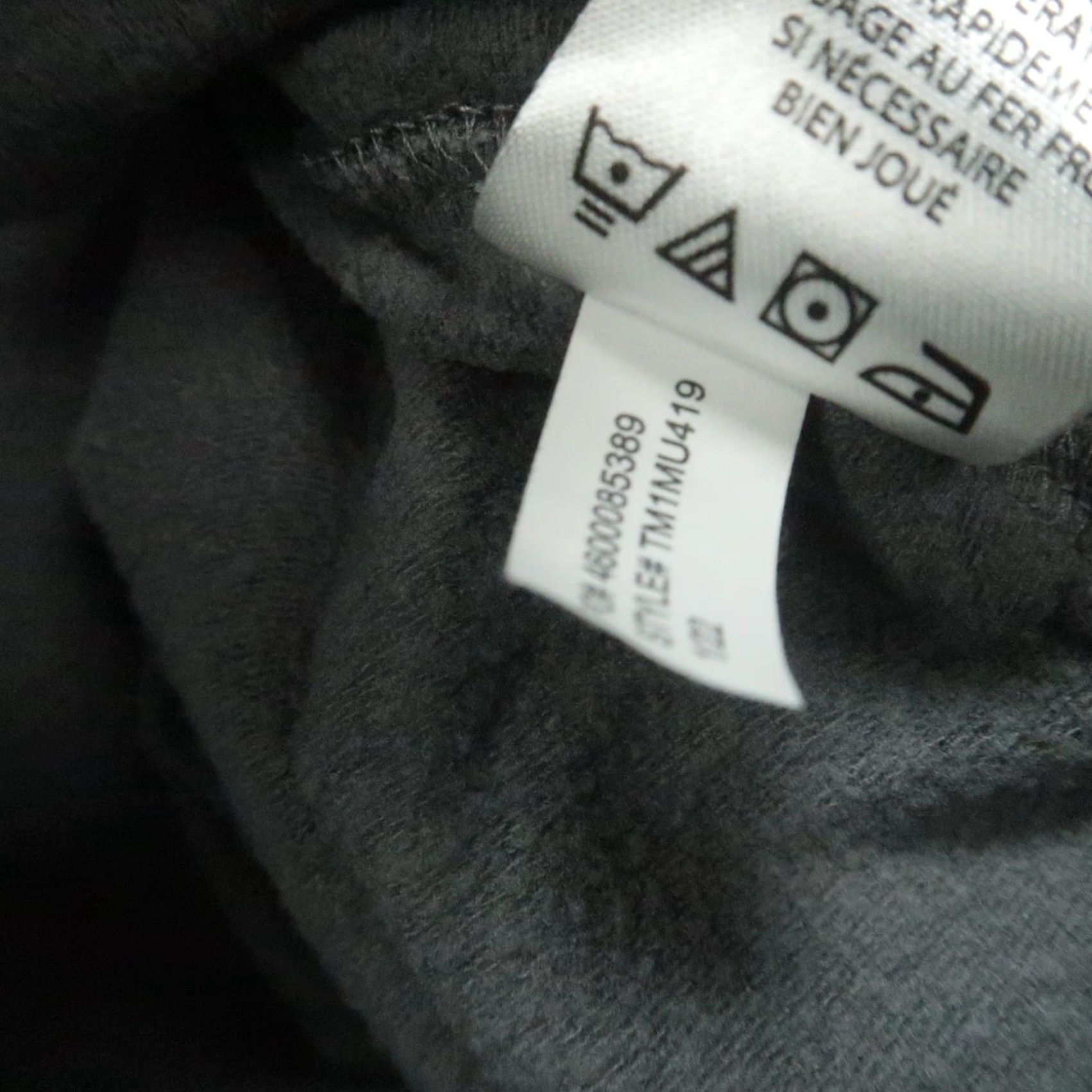 TravisMathew **Travis Mathew Grey Large Pullover Mock Neck Zip Casual** User: Travis Mathew Grey Large Pullover Mock Neck Zip Casual Size US L / EU 52-54 / 3 - 6 Thumbnail