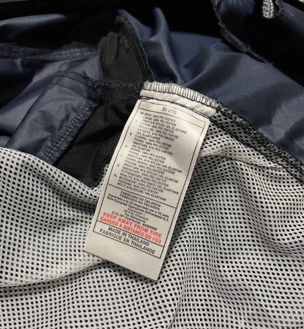 Nike × Vintage Jacket Nike Vintage Mens Size L Size US L / EU 52-54 / 3 - 8 Thumbnail