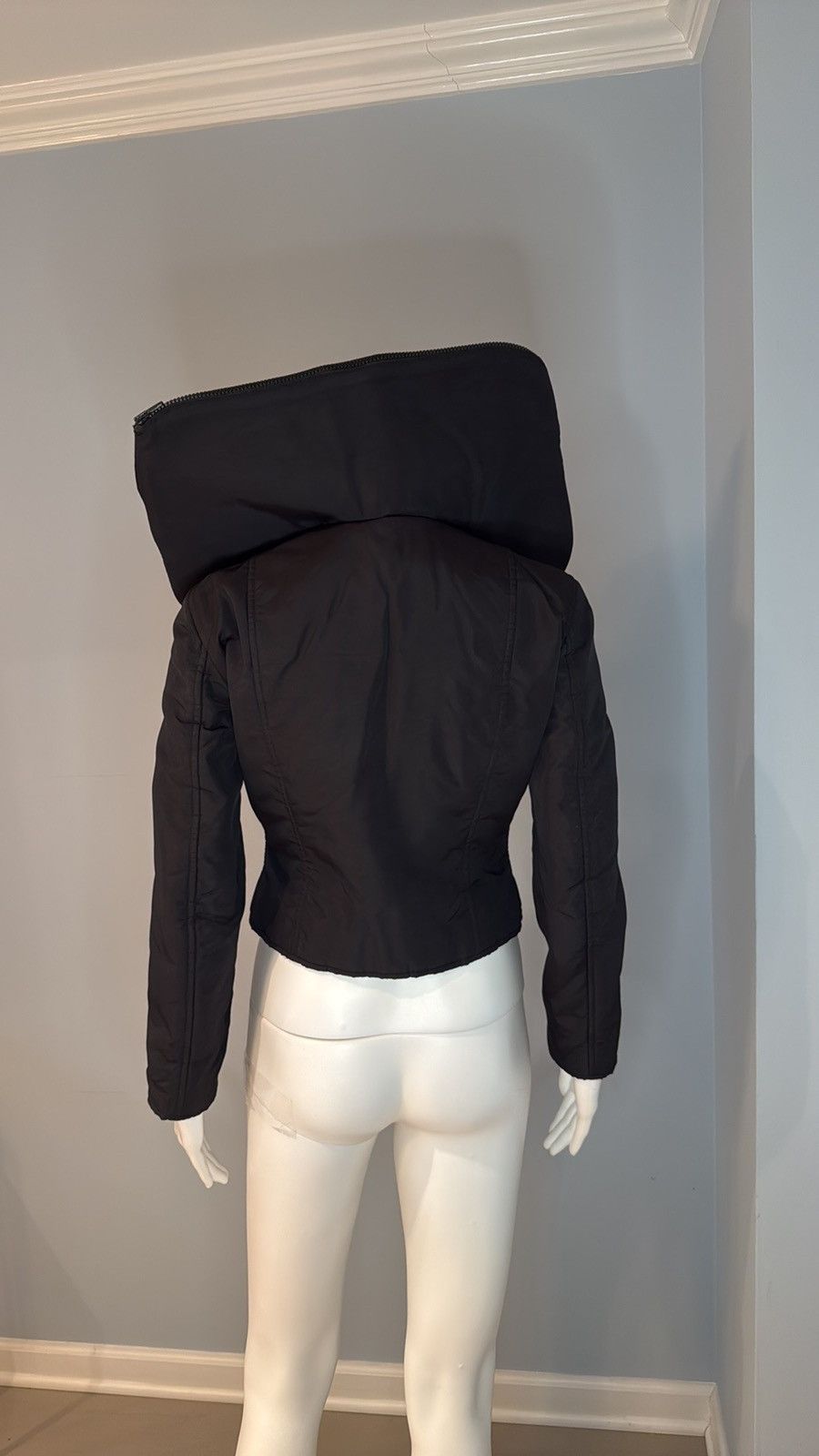 Moschino Vintage 1990’s Moschino Cheap & Chic Inflatable Jacket Size M / US 6-8 / IT 42-44 - 5 Thumbnail