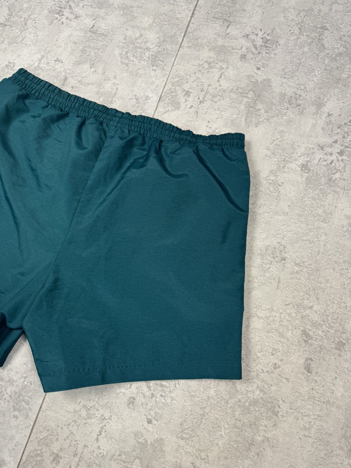 Adidas Vintage Adidas Y2K Shorts Size L Size US 34 / EU 50 - 8 Thumbnail