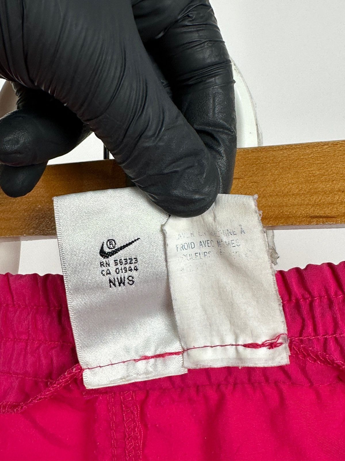 Nike Vintage Nike Challenge Court Nylon Pink Shorts Andre Agassi Size US 36 / EU 52 - 19 Thumbnail