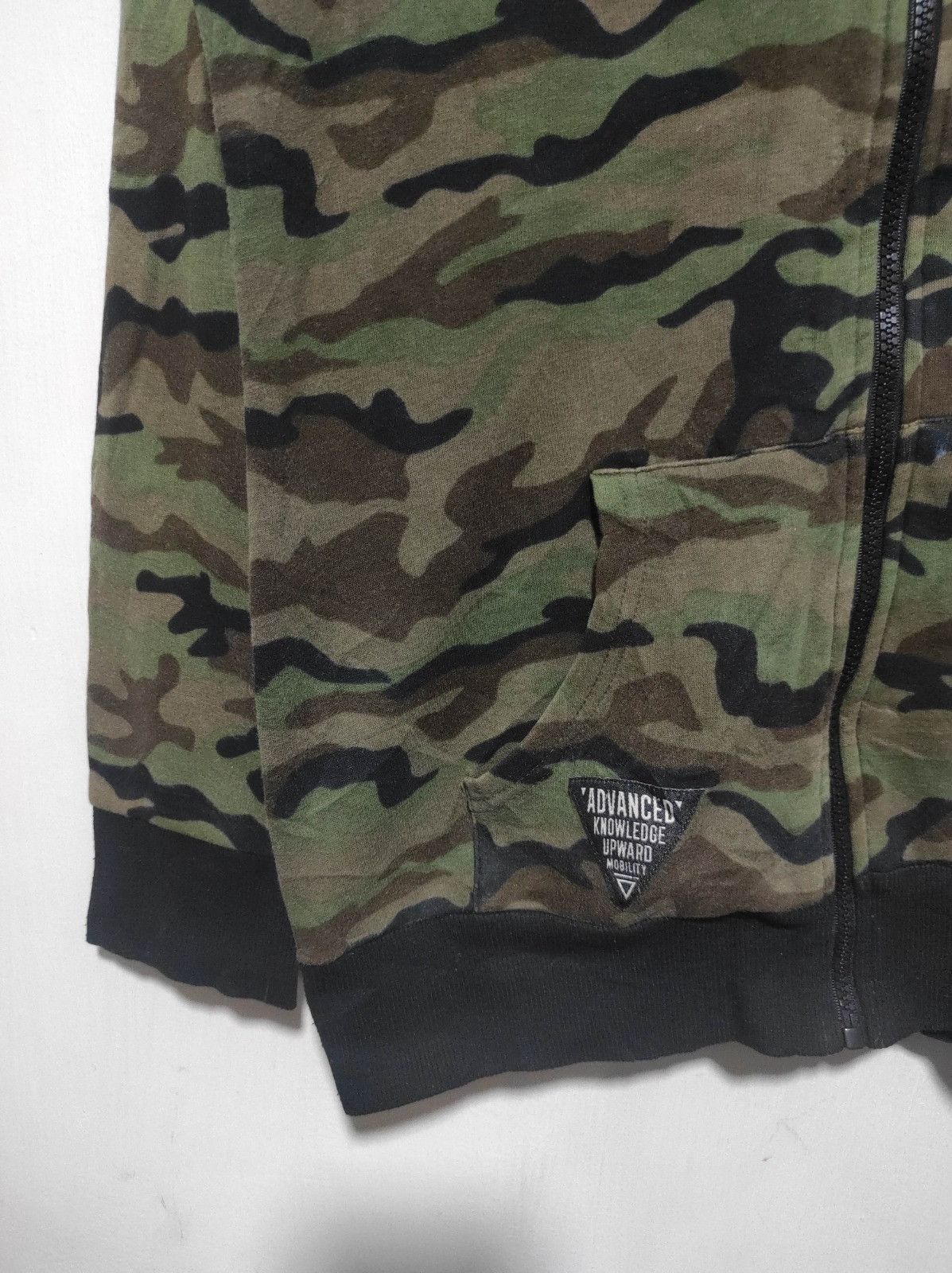 Japanese Brand Flag Stone camo Bono zip fur hoodie LGB style Size US XS / EU 42 / 0 - 6 Thumbnail