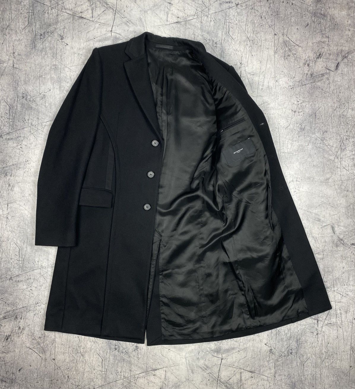 Givenchy Givenchy Paris Black Wool Tailored Overcoat Size L Size US L / EU 52-54 / 3 - 9 Thumbnail