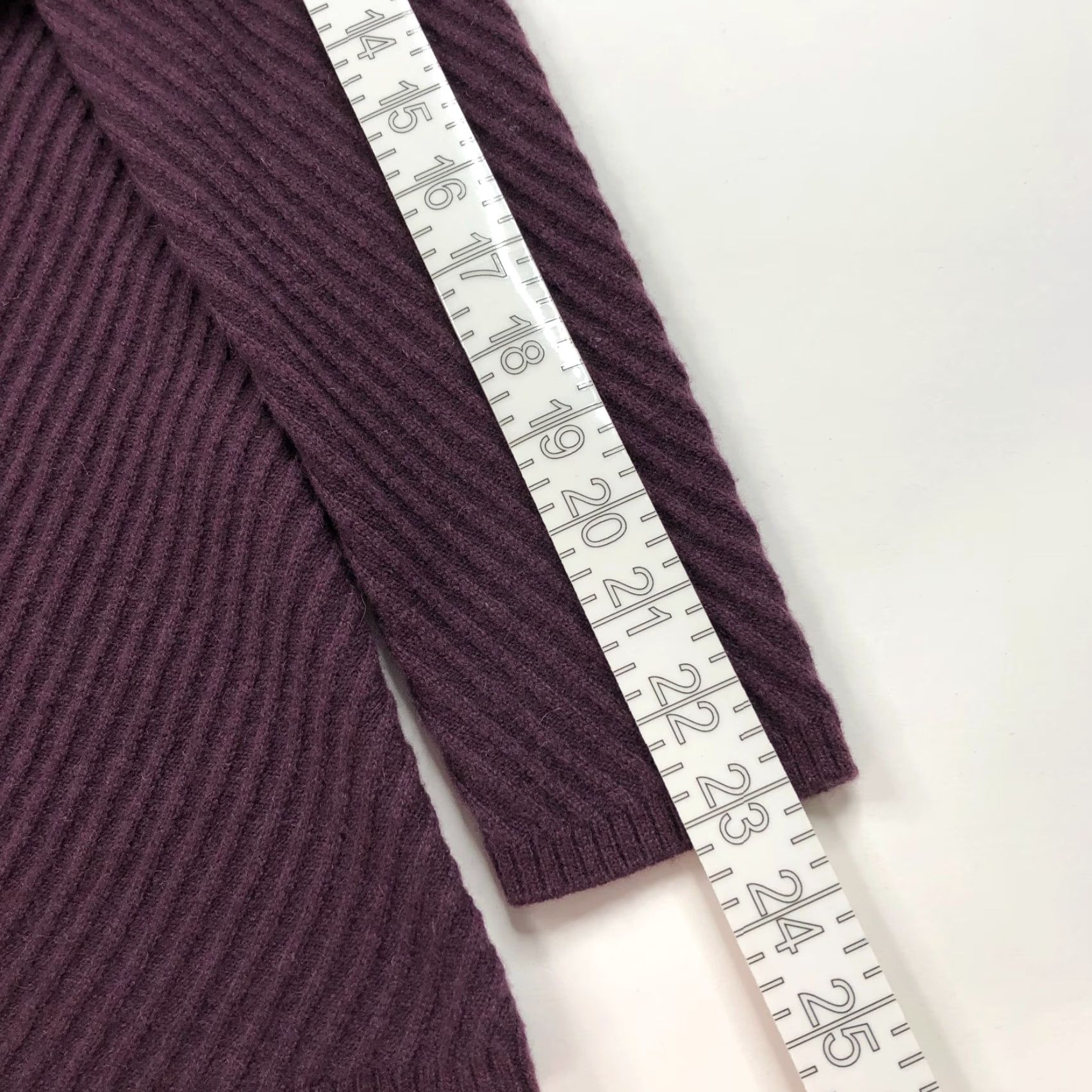 Nordstrom Nordstrom XS 100% Cashmere Pullover Sweater Ribbed Purple Womens Regular Size XS Pullover Knit Solid Ribbed Purple Satin Silk? Size XS / US 0-2 / IT 36-38 - 5 Thumbnail