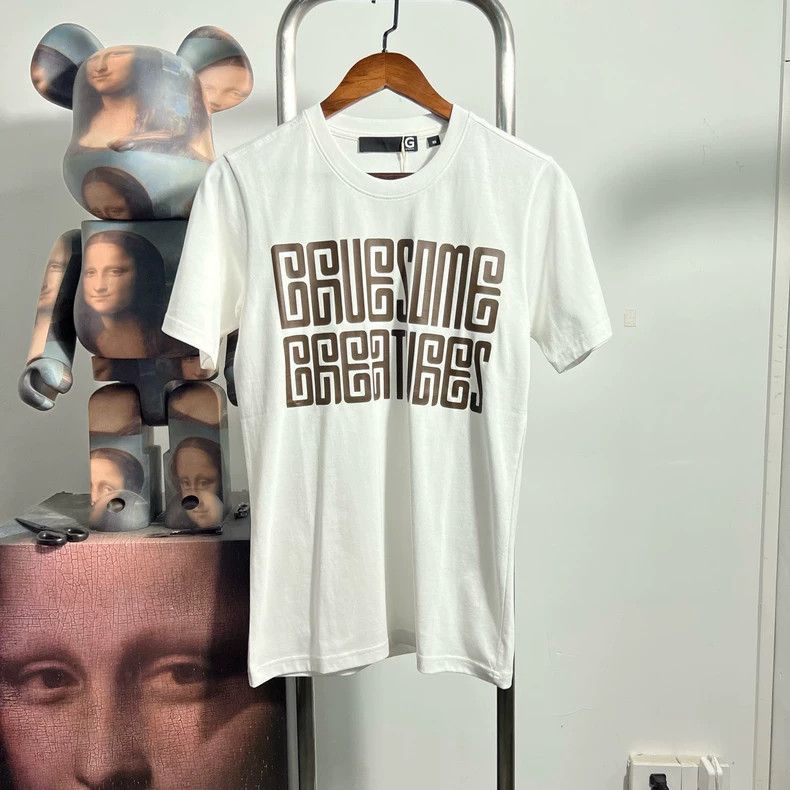 Givenchy Givenchy Letter logo short-sleeve R1163 Size US XS / EU 42 / 0 - 1 Thumbnail