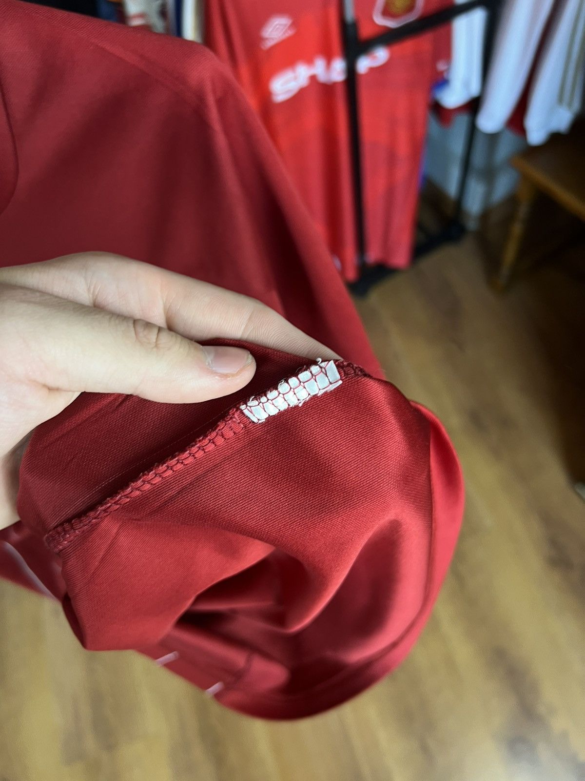 New Balance Soccer Jersey Liverpool 2019/20 Salah #11 Size US L / EU 52-54 / 3 - 7 Thumbnail